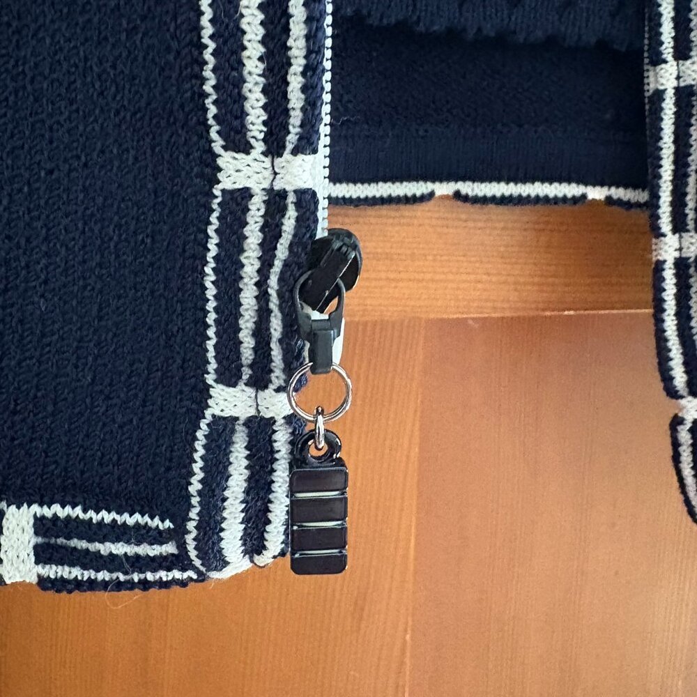 St John Knit Jacket And Shell - image 4